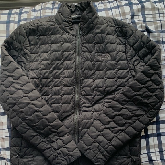 The North Face Men’s Thermoball Jacket - Picture 1 of 8